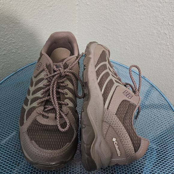 Columbia Women's Brown and Tan Athletic Shoes - Picture 1 of 4